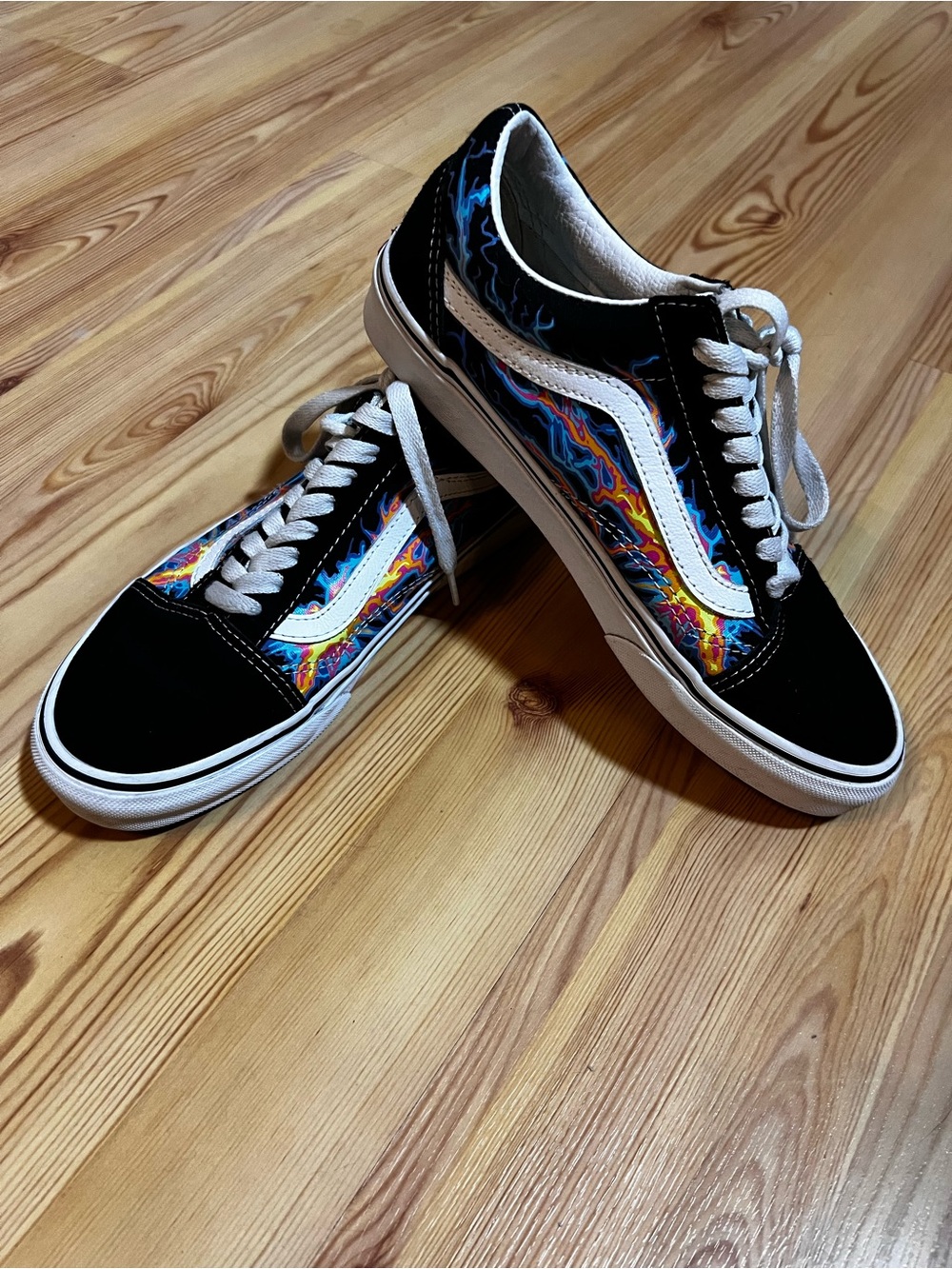 Old Skool Lightening Vans - Glow in the Dark
